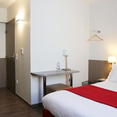 Le Quarre Hotel Bistrot Bruguieres Bagian luar foto