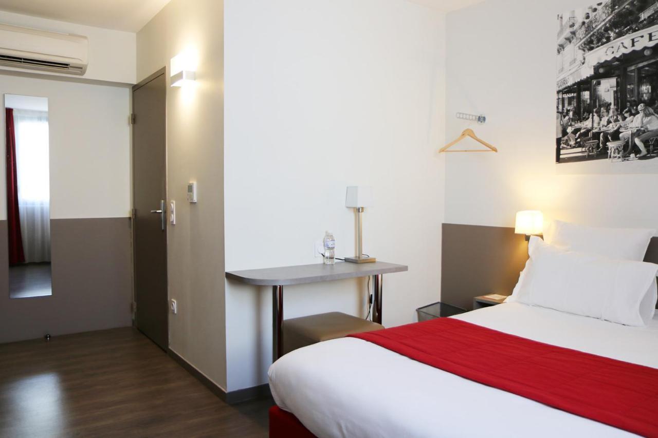 Le Quarre Hotel Bistrot Bruguieres Bagian luar foto