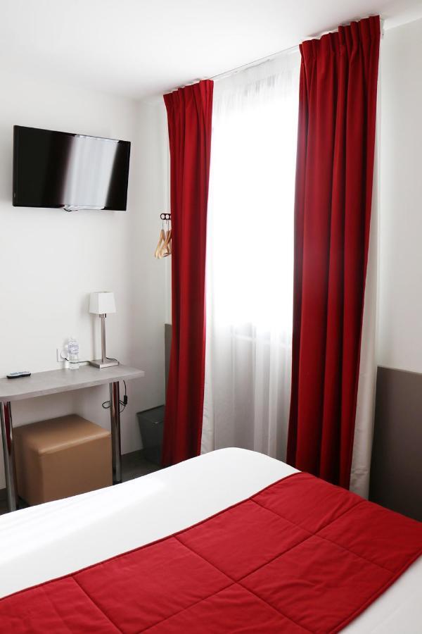 Le Quarre Hotel Bistrot Bruguieres Bagian luar foto
